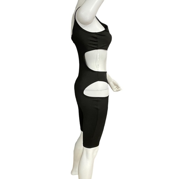 Cut Out Sexy Romper Black
New - Picture 3 of 7